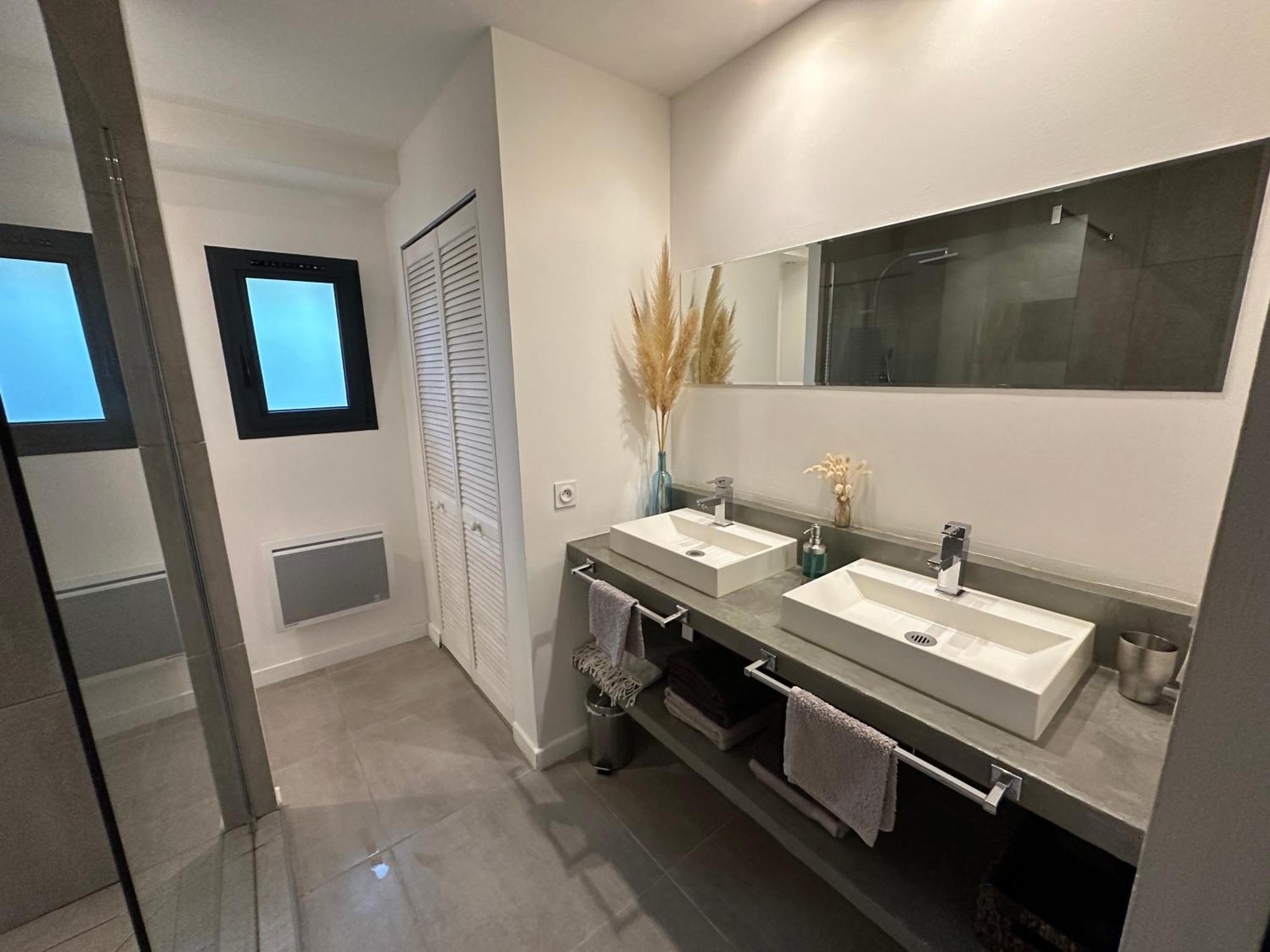 Maison Contemporaine Avec Piscine Privee Chauffee, Entre Plages Et Provence, Borne 11 Kw Istres Ngoại thất bức ảnh