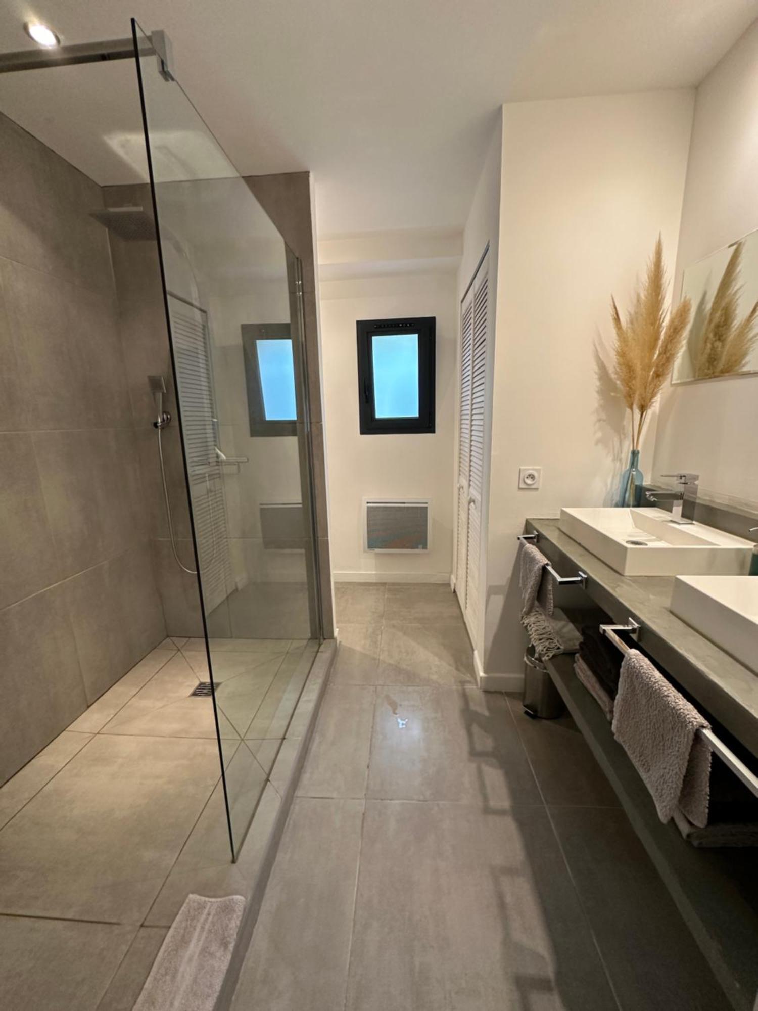 Maison Contemporaine Avec Piscine Privee Chauffee, Entre Plages Et Provence, Borne 11 Kw Istres Ngoại thất bức ảnh