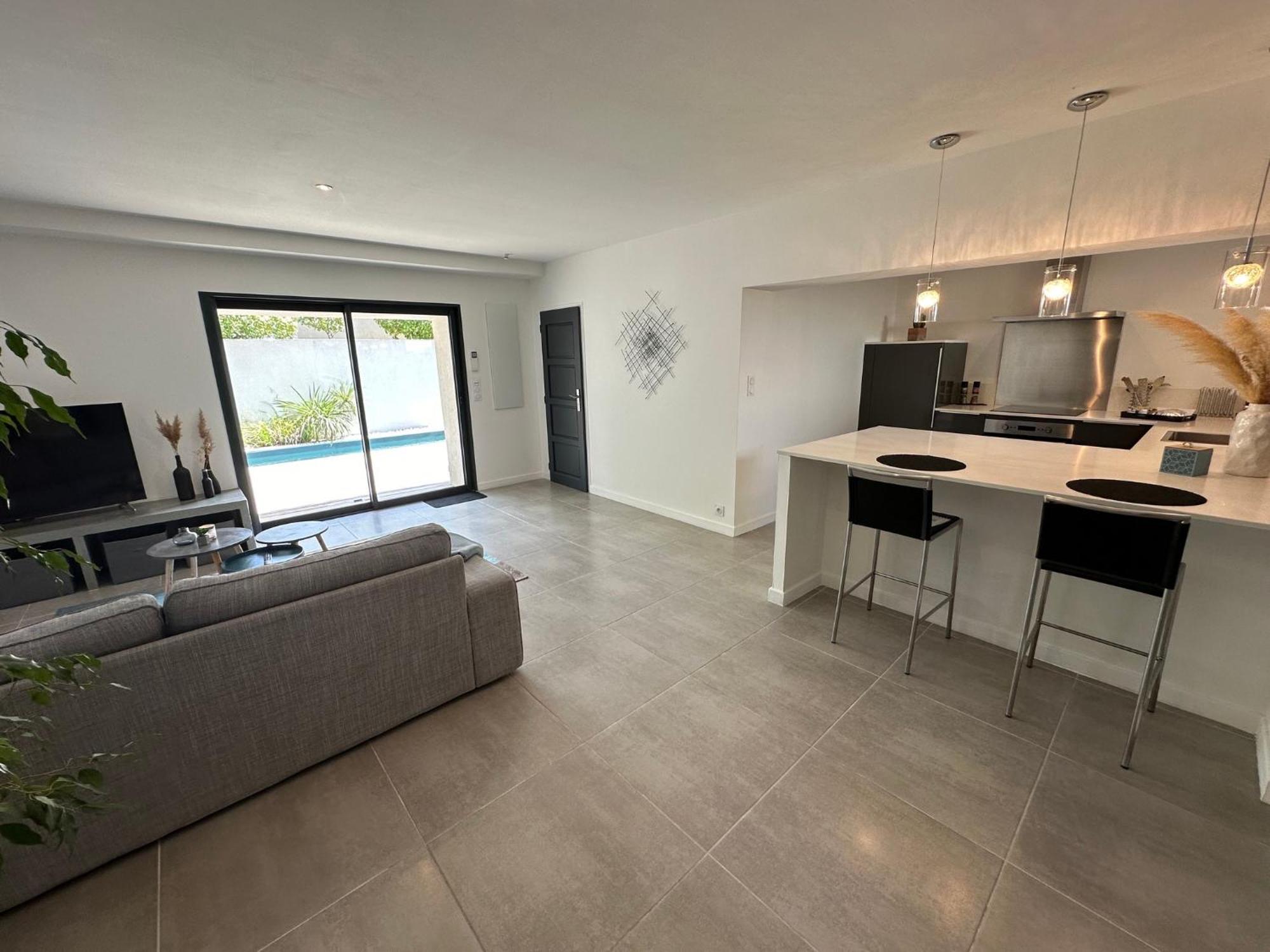 Maison Contemporaine Avec Piscine Privee Chauffee, Entre Plages Et Provence, Borne 11 Kw Istres Ngoại thất bức ảnh